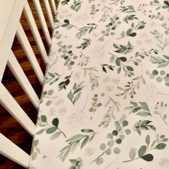 2 Infant Baby Fitted Stretch Deluxe Crib Sheets Green Leaves Pottery Barn Kids - Picture 2 of 3